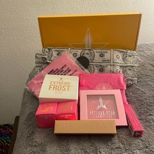 All Jeffree Star makeup